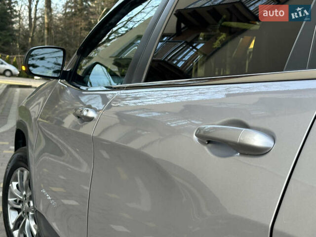 Серый Джип Чероки, объемом двигателя 2.4 л и пробегом 165 тыс. км за 15699 $, фото 101 на Automoto.ua