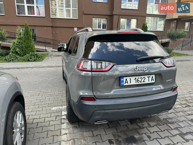 Сірий Джип Cherokee, об'ємом двигуна 3.2 л та пробігом 109 тис. км за 17300 $, фото 13 на Automoto.ua