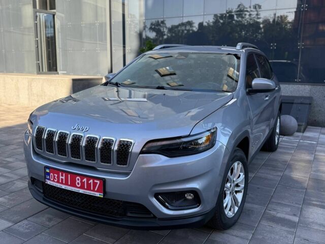 Серый Джип Чероки, объемом двигателя 2.4 л и пробегом 256 тыс. км за 13700 $, фото 1 на Automoto.ua