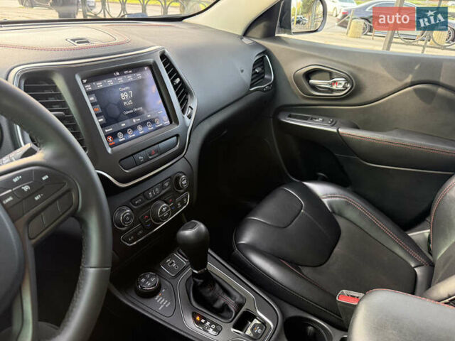 Сірий Джип Cherokee, об'ємом двигуна 3.24 л та пробігом 19 тис. км за 20900 $, фото 22 на Automoto.ua