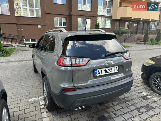 Сірий Джип Cherokee, об'ємом двигуна 3.2 л та пробігом 109 тис. км за 17300 $, фото 1 на Automoto.ua