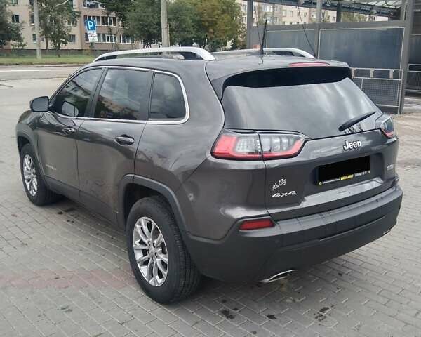 Сірий Джип Cherokee, об'ємом двигуна 3.24 л та пробігом 73 тис. км за 18100 $, фото 4 на Automoto.ua