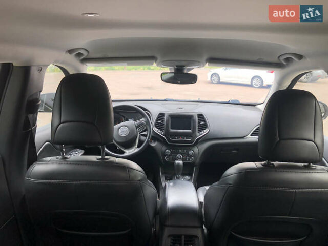 Сірий Джип Cherokee, об'ємом двигуна 3.24 л та пробігом 109 тис. км за 16200 $, фото 16 на Automoto.ua