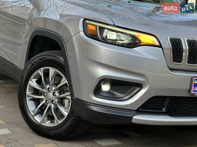 Серый Джип Чероки, объемом двигателя 2.4 л и пробегом 165 тыс. км за 15699 $, фото 59 на Automoto.ua