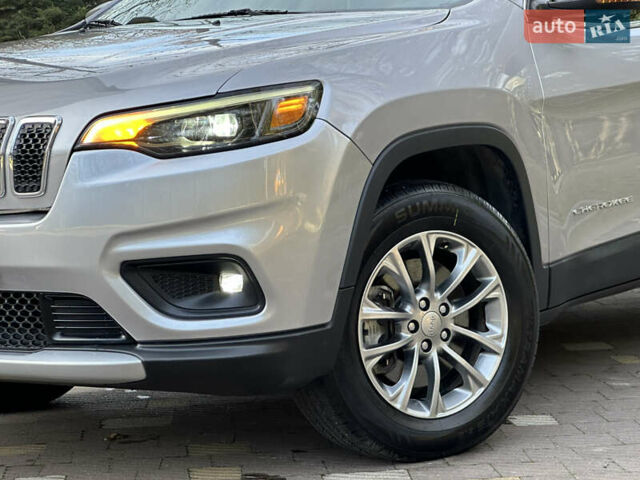 Серый Джип Чероки, объемом двигателя 2.4 л и пробегом 165 тыс. км за 15699 $, фото 21 на Automoto.ua