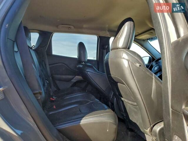 Серый Джип Чероки, объемом двигателя 1.99 л и пробегом 133 тыс. км за 2900 $, фото 10 на Automoto.ua