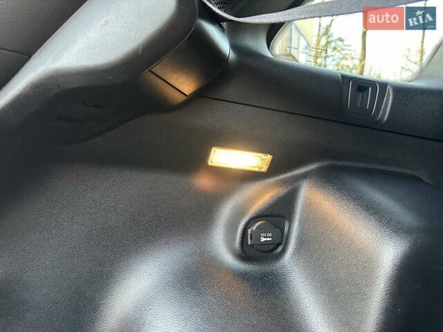 Серый Джип Чероки, объемом двигателя 2.4 л и пробегом 165 тыс. км за 15699 $, фото 252 на Automoto.ua