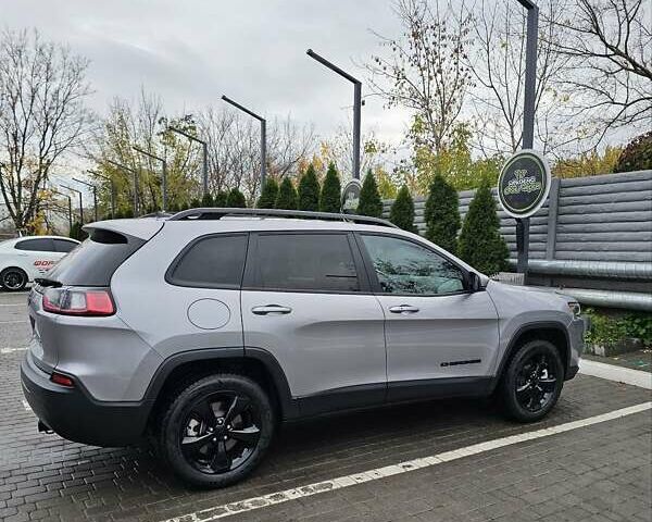 Серый Джип Чероки, объемом двигателя 2.36 л и пробегом 103 тыс. км за 21300 $, фото 6 на Automoto.ua