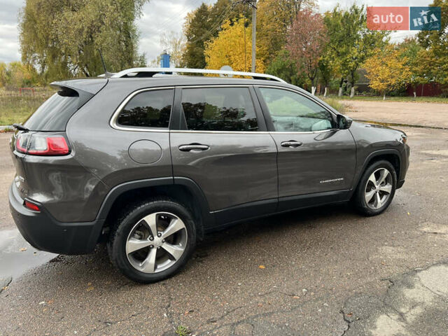 Сірий Джип Cherokee, об'ємом двигуна 3.2 л та пробігом 121 тис. км за 17800 $, фото 7 на Automoto.ua