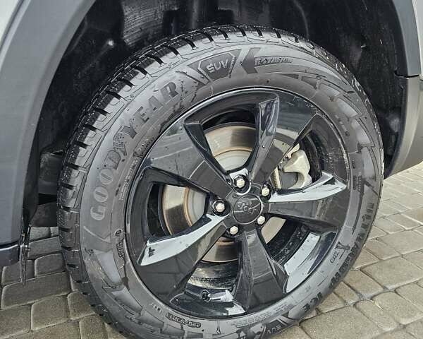 Серый Джип Чероки, объемом двигателя 2.36 л и пробегом 103 тыс. км за 21300 $, фото 18 на Automoto.ua