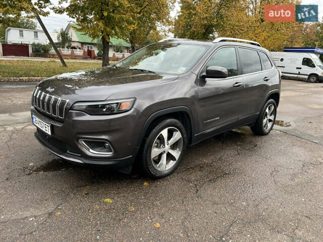 Сірий Джип Cherokee, об'ємом двигуна 3.2 л та пробігом 121 тис. км за 17800 $, фото 1 на Automoto.ua