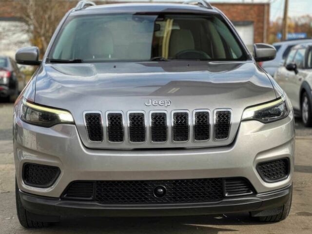 Сірий Джип Cherokee, об'ємом двигуна 2.4 л та пробігом 18 тис. км за 12300 $, фото 1 на Automoto.ua