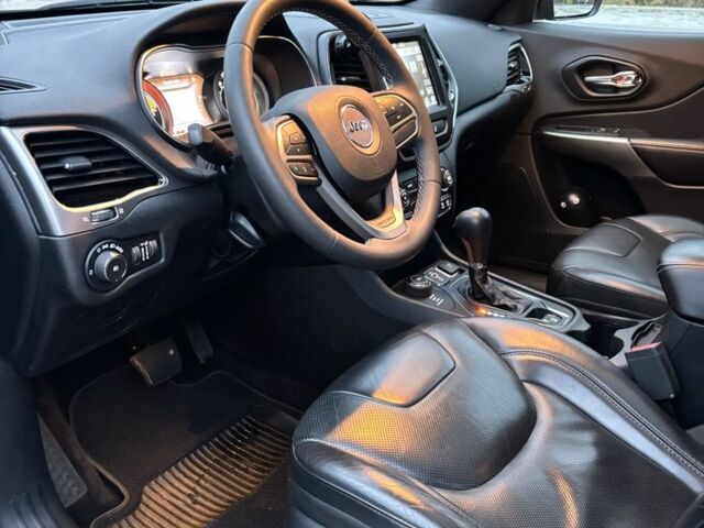 Серый Джип Чероки, объемом двигателя 3.2 л и пробегом 43 тыс. км за 21800 $, фото 7 на Automoto.ua