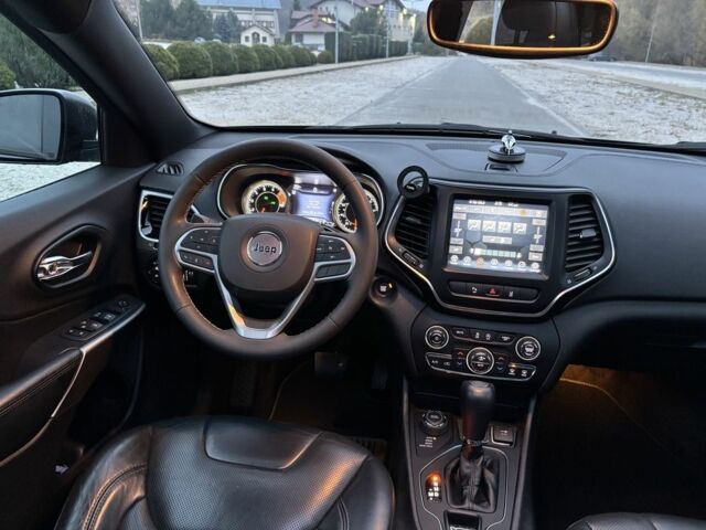 Серый Джип Чероки, объемом двигателя 3.2 л и пробегом 43 тыс. км за 21800 $, фото 6 на Automoto.ua