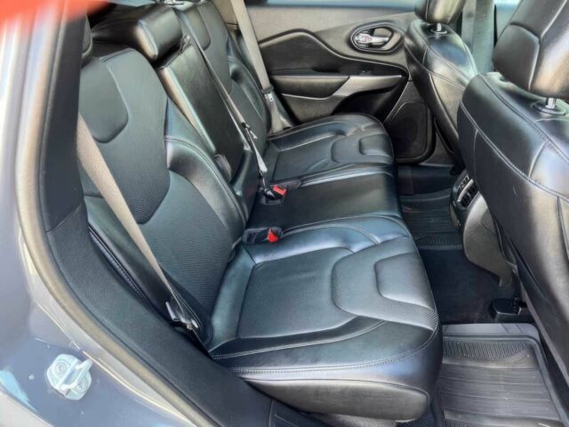 Сірий Джип Cherokee, об'ємом двигуна 3.2 л та пробігом 46 тис. км за 15200 $, фото 13 на Automoto.ua