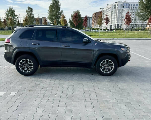 Серый Джип Чероки, объемом двигателя 3.24 л и пробегом 124 тыс. км за 18900 $, фото 9 на Automoto.ua