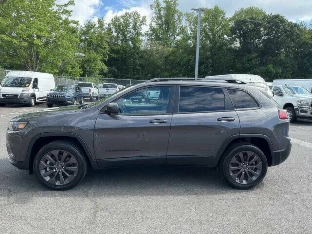 Сірий Джип Cherokee, об'ємом двигуна 3.2 л та пробігом 34 тис. км за 15200 $, фото 3 на Automoto.ua