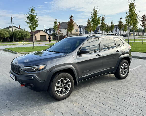 Серый Джип Чероки, объемом двигателя 3.24 л и пробегом 124 тыс. км за 18900 $, фото 7 на Automoto.ua