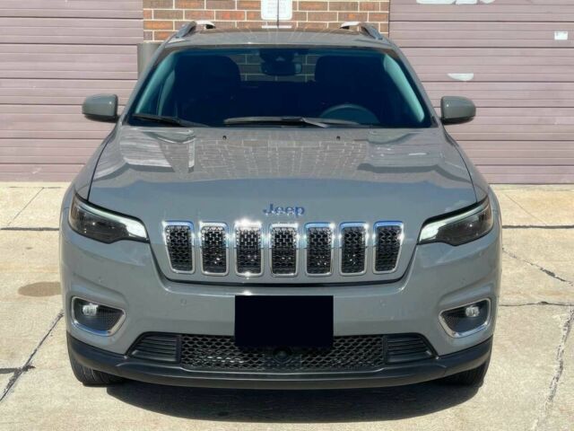 Сірий Джип Cherokee, об'ємом двигуна 3.2 л та пробігом 46 тис. км за 15200 $, фото 2 на Automoto.ua