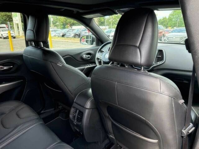 Сірий Джип Cherokee, об'ємом двигуна 3.2 л та пробігом 34 тис. км за 15200 $, фото 9 на Automoto.ua