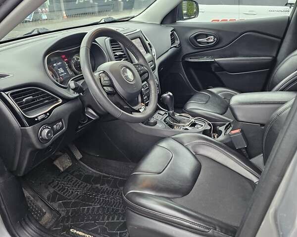 Серый Джип Чероки, объемом двигателя 2.36 л и пробегом 103 тыс. км за 21300 $, фото 13 на Automoto.ua