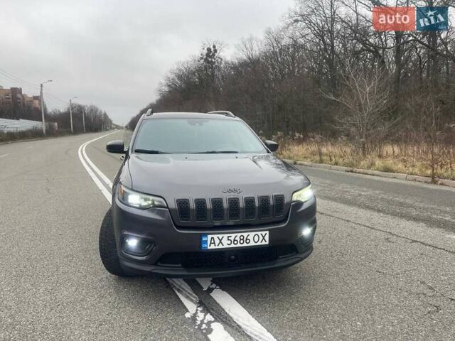 Сірий Джип Cherokee, об'ємом двигуна 3.24 л та пробігом 99 тис. км за 20500 $, фото 8 на Automoto.ua