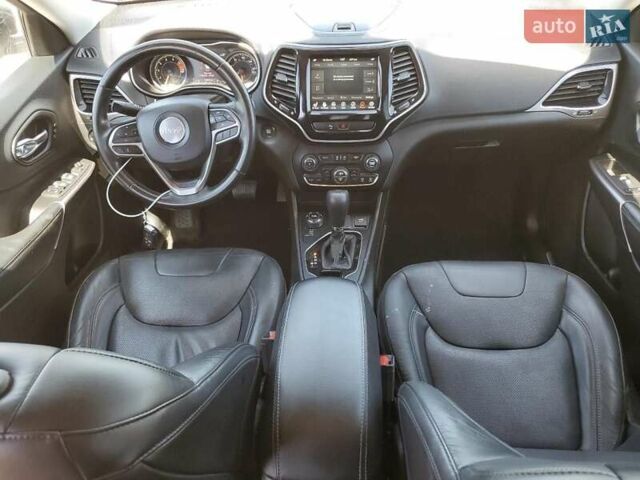 Джип Cherokee 2021 у Львові на Automoto.ua Сірий Джип Cherokee, об'ємом двигуна 3.24 л та пробігом 62 тис. км за 3000 $, фото 2 на Automoto.ua