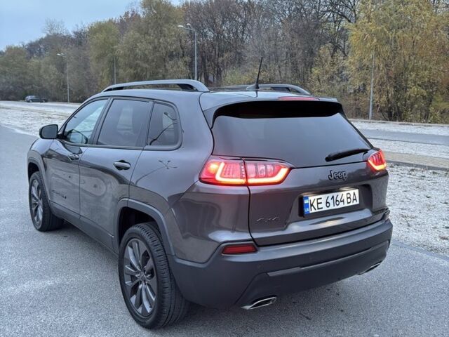 Серый Джип Чероки, объемом двигателя 3.2 л и пробегом 43 тыс. км за 21800 $, фото 5 на Automoto.ua