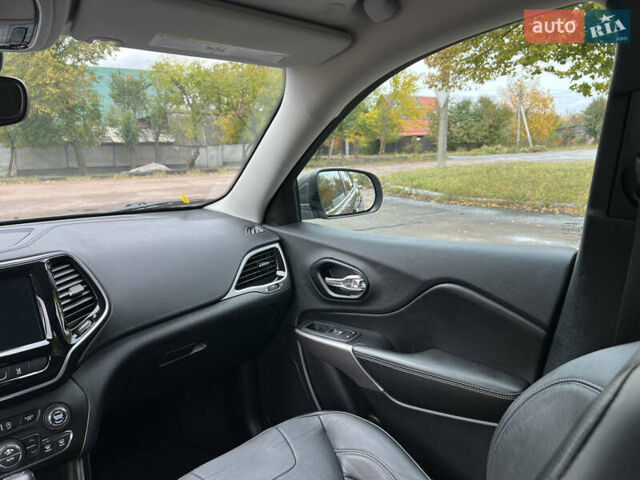 Сірий Джип Cherokee, об'ємом двигуна 3.2 л та пробігом 121 тис. км за 17800 $, фото 33 на Automoto.ua