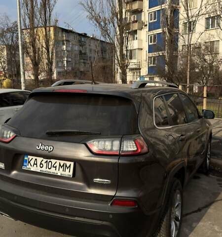 Серый Джип Чероки, объемом двигателя 3.24 л и пробегом 95 тыс. км за 23500 $, фото 4 на Automoto.ua
