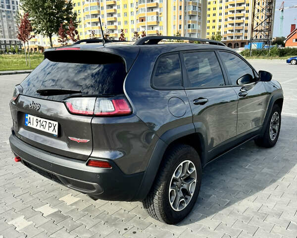 Серый Джип Чероки, объемом двигателя 3.24 л и пробегом 124 тыс. км за 18900 $, фото 3 на Automoto.ua