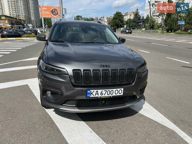 Серый Джип Чероки, объемом двигателя 3.24 л и пробегом 117 тыс. км за 20000 $, фото 10 на Automoto.ua