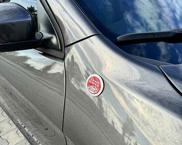 Серый Джип Чероки, объемом двигателя 3.24 л и пробегом 124 тыс. км за 18900 $, фото 16 на Automoto.ua