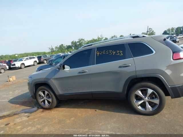 Сірий Джип Cherokee, об'ємом двигуна 0 л та пробігом 33 тис. км за 4250 $, фото 14 на Automoto.ua