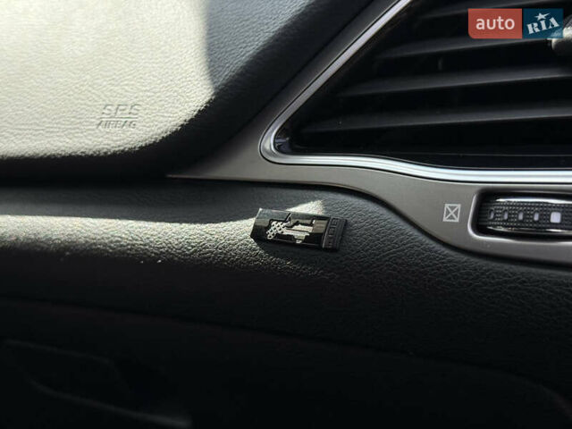 Серый Джип Чероки, объемом двигателя 3.24 л и пробегом 93 тыс. км за 23200 $, фото 8 на Automoto.ua