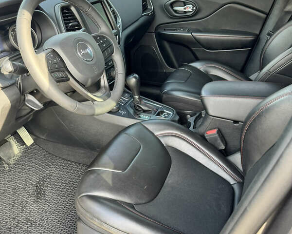 Серый Джип Чероки, объемом двигателя 3.24 л и пробегом 124 тыс. км за 18900 $, фото 18 на Automoto.ua