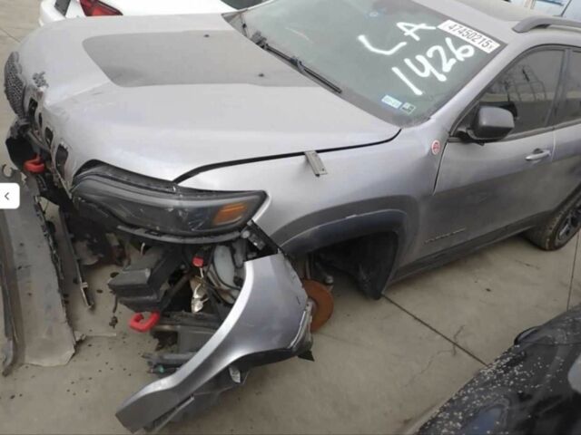 Джип Чероки 2021 в Львове на Automoto.ua Серый Джип Чероки, объемом двигателя 3.2 л и пробегом 141 тыс. км за 10000 $, фото 6 на Automoto.ua