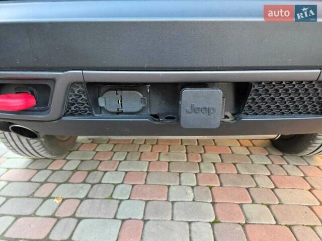 Серый Джип Чероки, объемом двигателя 3.24 л и пробегом 43 тыс. км за 27000 $, фото 11 на Automoto.ua