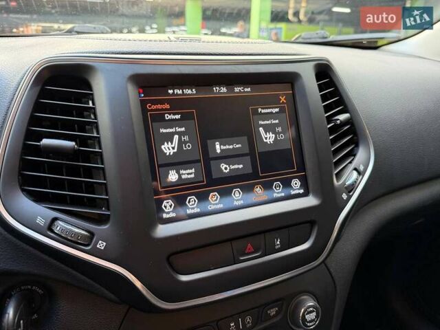 Серый Джип Чероки, объемом двигателя 3.24 л и пробегом 58 тыс. км за 23990 $, фото 23 на Automoto.ua