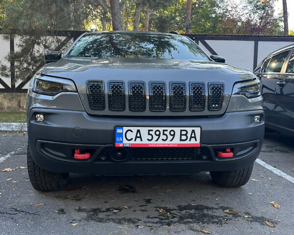 Серый Джип Чероки, объемом двигателя 3.24 л и пробегом 114 тыс. км за 23700 $, фото 3 на Automoto.ua