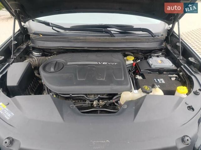 Серый Джип Чероки, объемом двигателя 3.24 л и пробегом 82 тыс. км за 28000 $, фото 34 на Automoto.ua