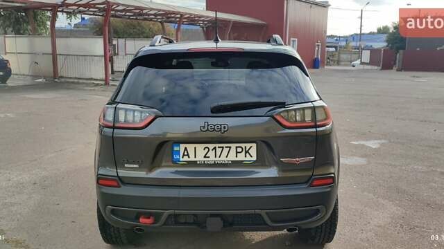 Сірий Джип Cherokee, об'ємом двигуна 3.24 л та пробігом 33 тис. км за 26000 $, фото 5 на Automoto.ua