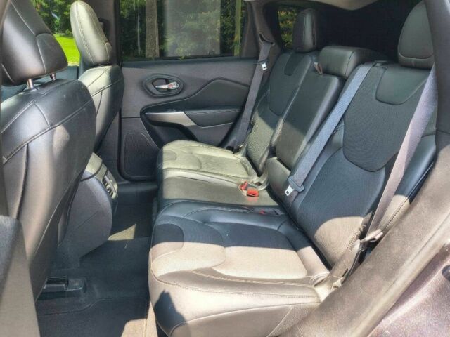 Сірий Джип Cherokee, об'ємом двигуна 3.2 л та пробігом 34 тис. км за 11000 $, фото 16 на Automoto.ua