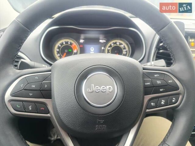 Серый Джип Чероки, объемом двигателя 3.24 л и пробегом 82 тыс. км за 28000 $, фото 14 на Automoto.ua