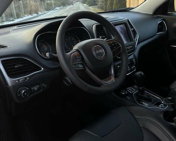 Сірий Джип Cherokee, об'ємом двигуна 3.24 л та пробігом 17 тис. км за 22950 $, фото 34 на Automoto.ua