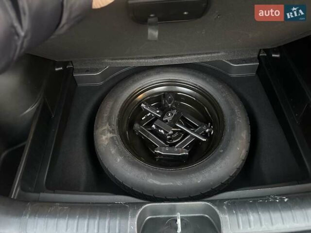 Сірий Джип Cherokee, об'ємом двигуна 3.24 л та пробігом 55 тис. км за 21800 $, фото 7 на Automoto.ua