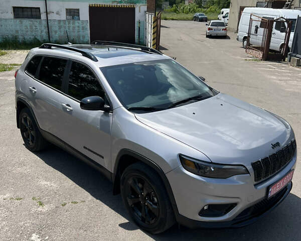 Сірий Джип Cherokee, об'ємом двигуна 3.2 л та пробігом 93 тис. км за 19999 $, фото 6 на Automoto.ua