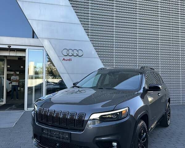 Серый Джип Чероки, объемом двигателя 3.2 л и пробегом 49 тыс. км за 22500 $, фото 1 на Automoto.ua