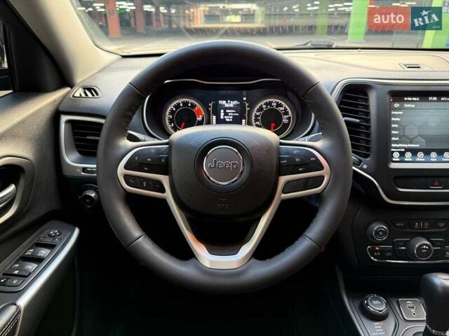 Серый Джип Чероки, объемом двигателя 3.24 л и пробегом 58 тыс. км за 23990 $, фото 17 на Automoto.ua