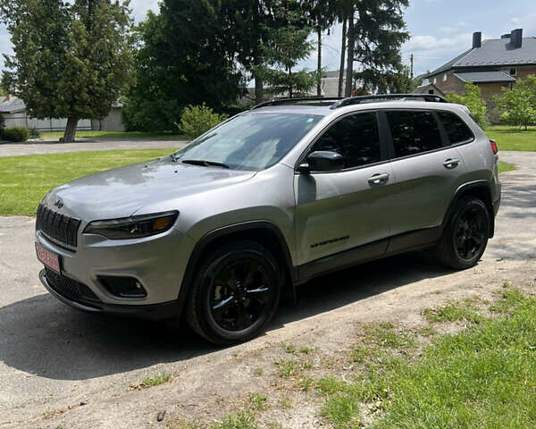 Сірий Джип Cherokee, об'ємом двигуна 3.2 л та пробігом 93 тис. км за 18900 $, фото 13 на Automoto.ua